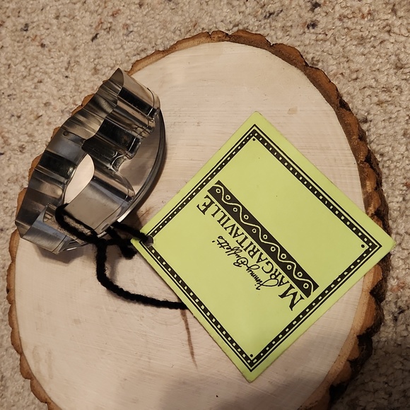 Jimmy Buffet's Margaritaville Parrot Head Club Cookie Cutter NEW - Picture 3 of 3